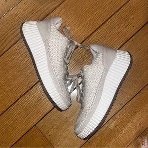 Dolce Vita woven Fay Sneaker sandstone knit Women’s size 10